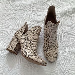 Steve Madden Rookie Bootie